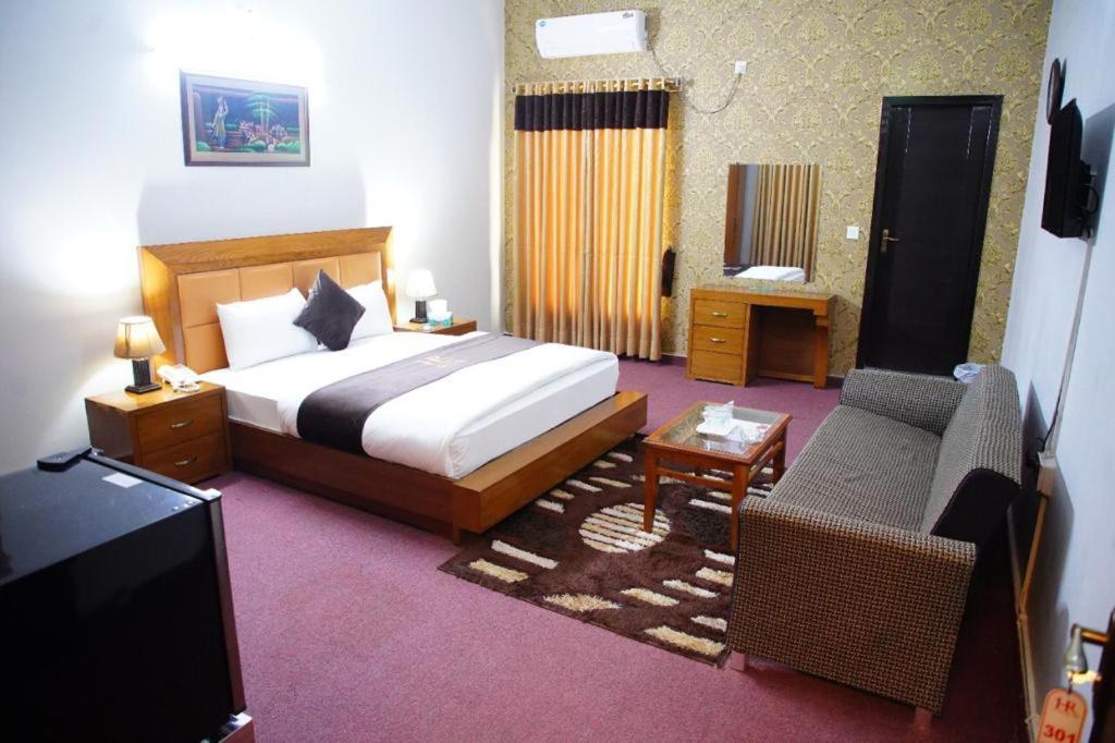 Hotel Red Line Islamabad Buitenkant foto