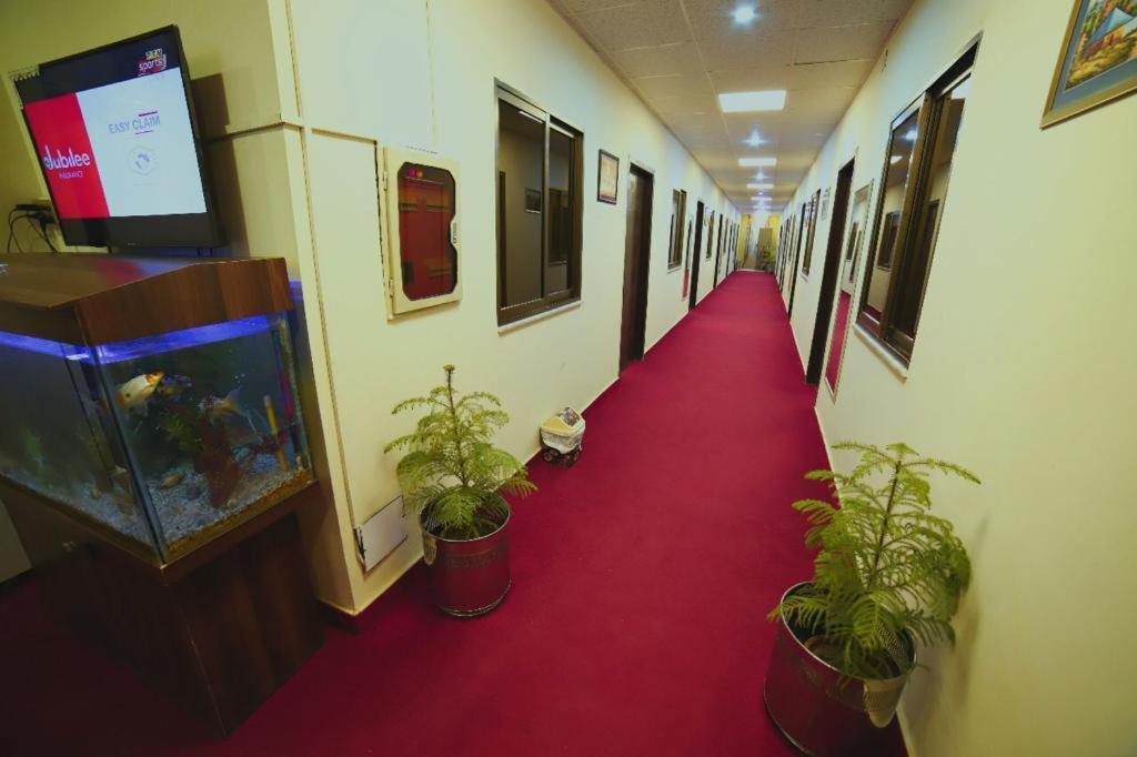 Hotel Red Line Islamabad Buitenkant foto